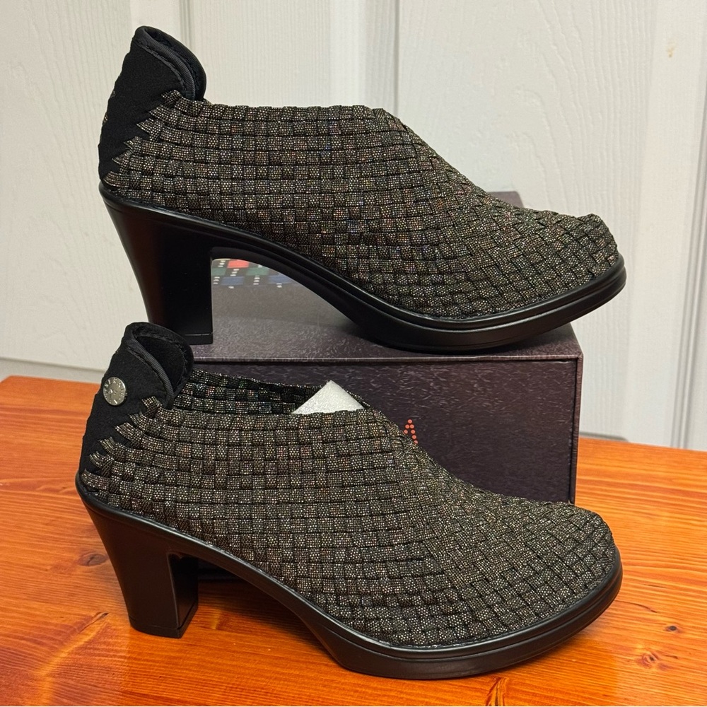 Bernie Mev Women's Chesca Gold/Black Shimmer Mid Heels Size 37 - Picture 2 of 7